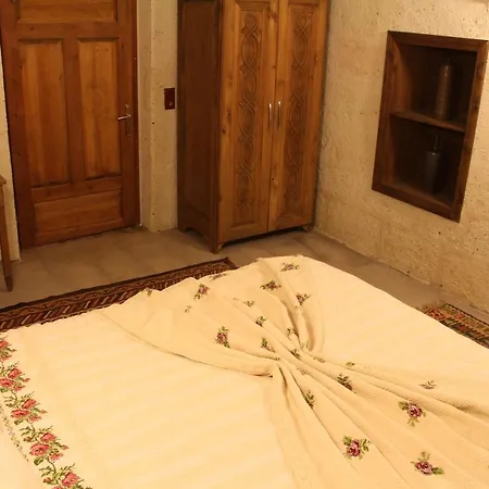 Bayer Stone House Bed & Breakfast *