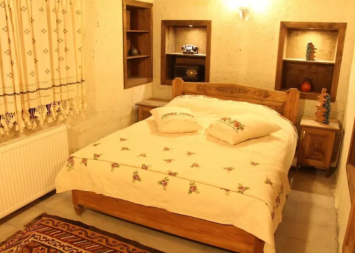 Bayer Stone House Bed & Breakfast